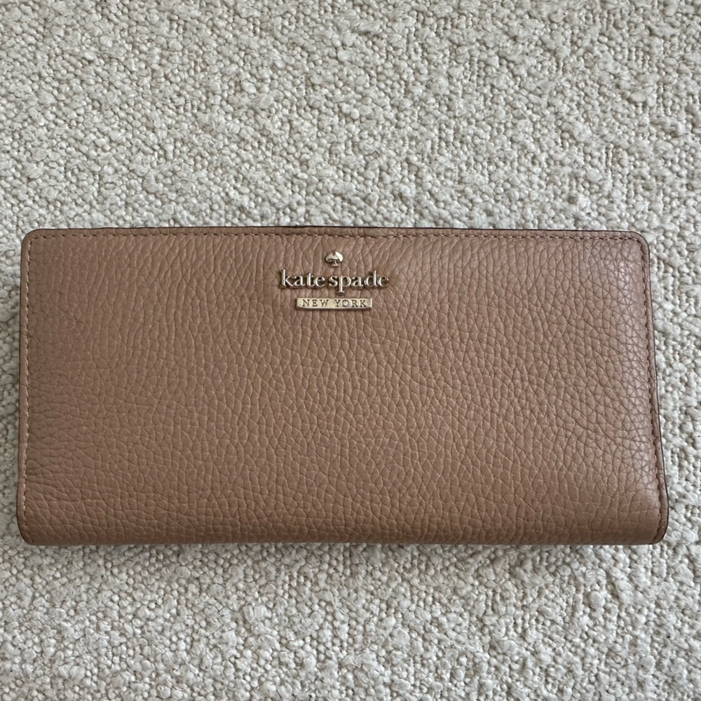 Kate Spade Tan Leather wallet
